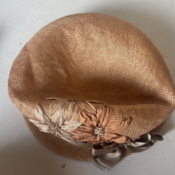 Vintage Louise Green straw hat